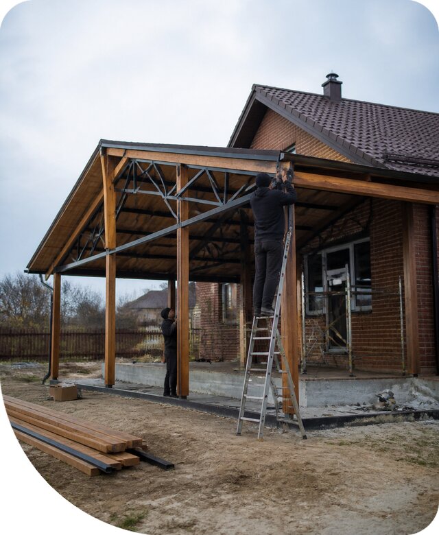 Пристройка навеса к дому и участку в Тобольске под ключ